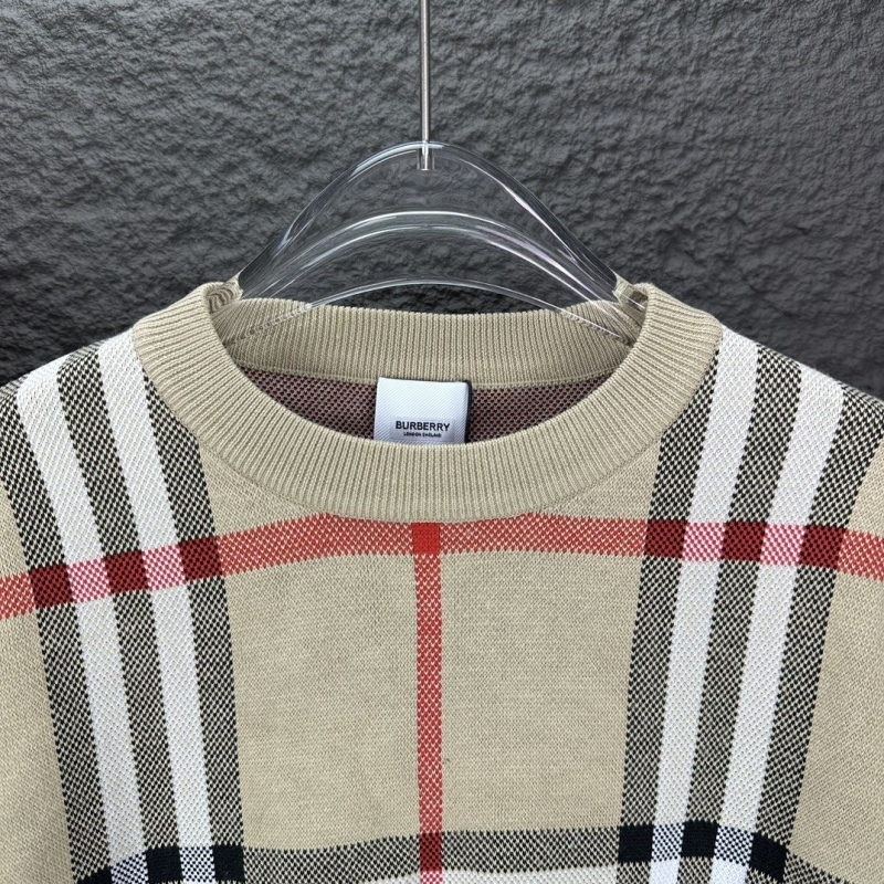 Burberry Sweaters